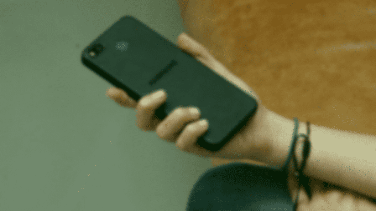 5 Apps That Help You Track and Offset Your Carbon Emissions